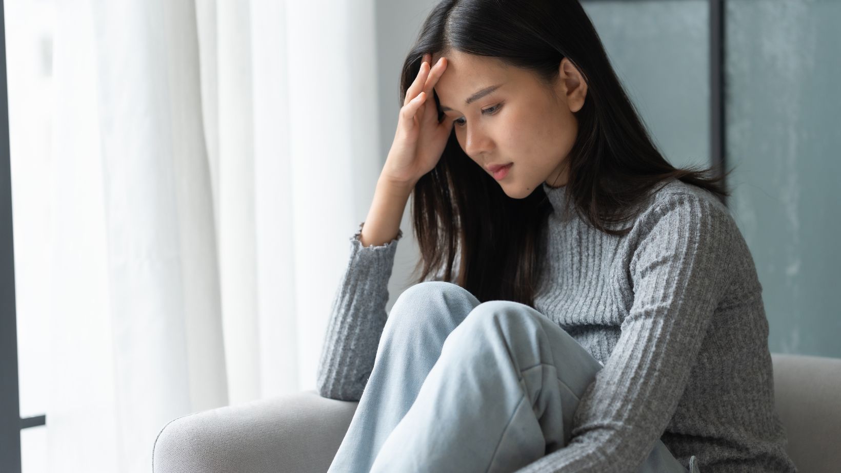 Por que você atrai pessoas emocionalmente indisponíveis? (Explicação psicológica)